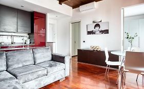 Joivy Charming Apartment In The Heart Of Isola District